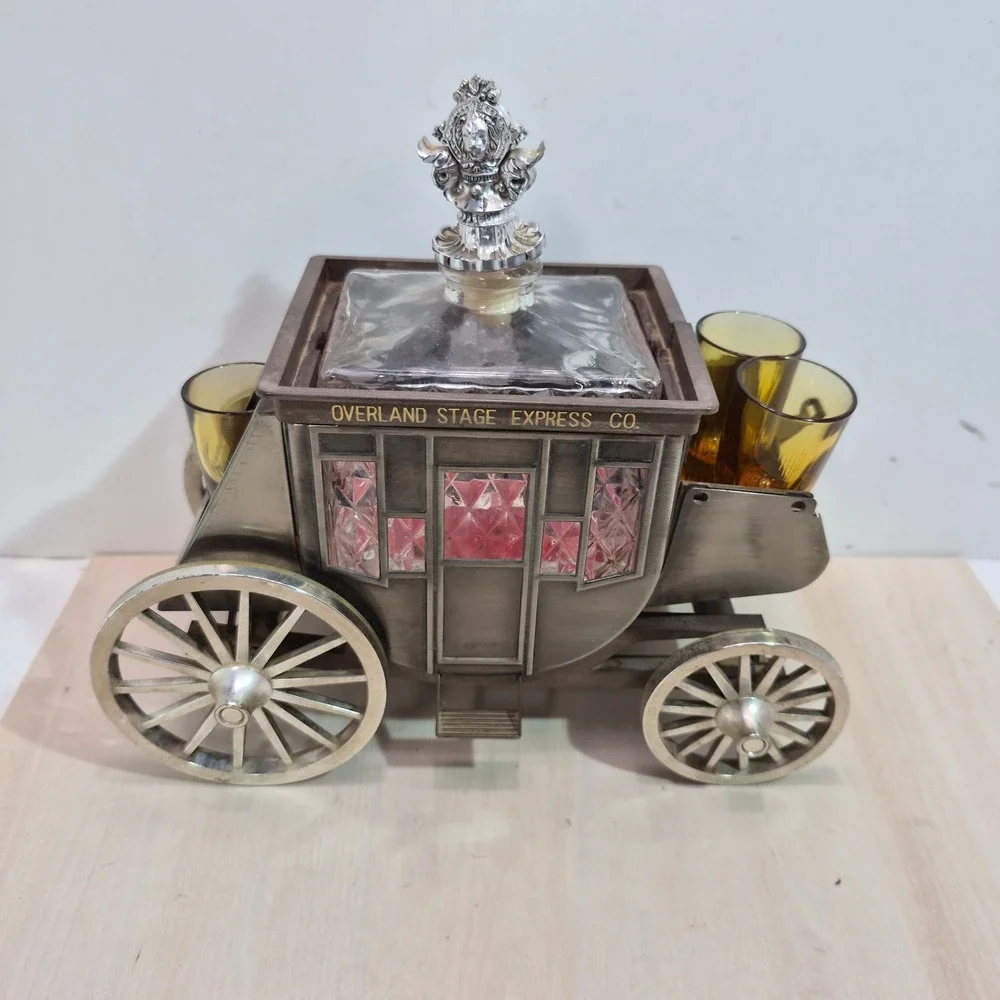 Fred Roberts Co music box